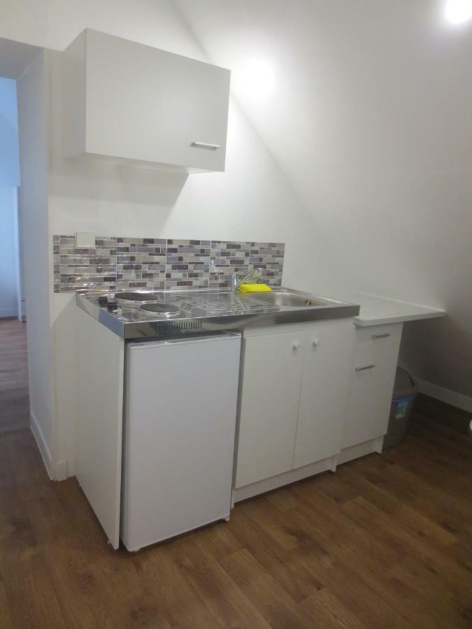 Appartements Et Studios Meubles Au Centre Ville D'Ouzouer Sur Loire Luaran gambar