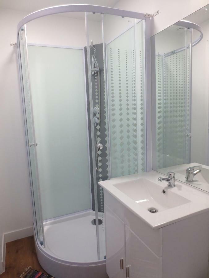 Appartements Et Studios Meubles Au Centre Ville D'Ouzouer Sur Loire Luaran gambar